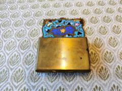 Chinese Cloisonné box Thumbnail 3