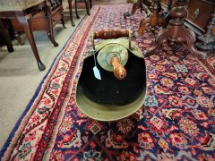 Victorian brass coal scuttle with shovel Thumbnail 3