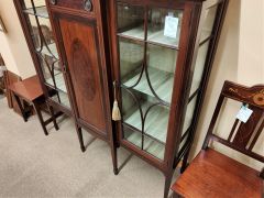 Edwardian mahogany display cabinet Thumbnail 3
