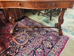 Victorian mahogany side table Thumbnail 3