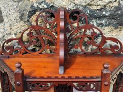 Victorian mahogany shelf with mirror back  Thumbnail 2