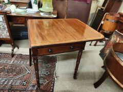 Georgian mahogany pembroke table Thumbnail 2