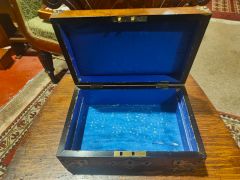 Walnut & brass wooden box Thumbnail 3