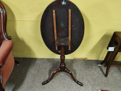 Georgian mahogany occasional table with tip top Thumbnail 4