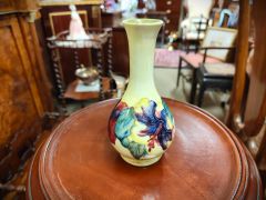 Moorecroft vase Thumbnail 3