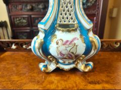 Meissen style porcelain vase Thumbnail 3