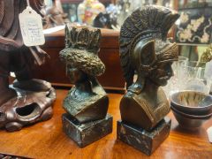 Pair of small bronze busts Thumbnail 3