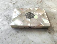 Mother of pearl card case Thumbnail 3
