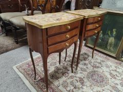 Pair of marble top pedestals Thumbnail 3