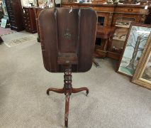 Georgian mahogany snap-top table Thumbnail 4