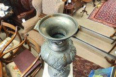 19th century chinese bronze vase Thumbnail 4