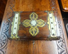 Victorian walnut jewellery box Thumbnail 2