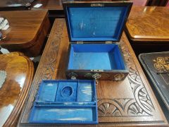Victorian walnut jewellery box Thumbnail 6