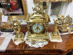 Three piece brass clock set Thumbnail 2