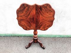 Victorian mahogany snap-top table Thumbnail 2
