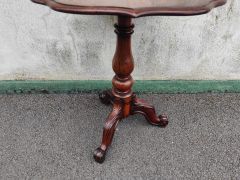 Victorian mahogany snap-top table Thumbnail 4