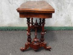 Victorian burr-walnut card table Thumbnail 4