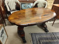 Victorian rosewood centre table Thumbnail 2