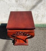 Mahogany stand Thumbnail 3