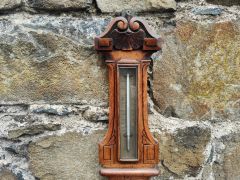 Victorian oak cased barometer Thumbnail 3