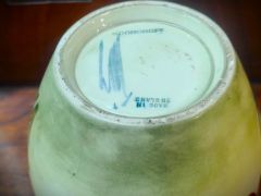 Moorecroft jar & cover Thumbnail 3
