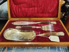 Victorian cased silver mounted set  Thumbnail 4