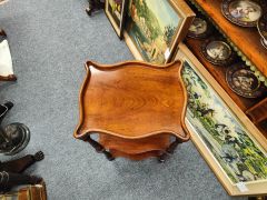 Victorian mahogany wot-not Thumbnail 2