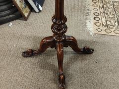 Victorian burr-walnur table Thumbnail 3