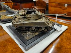 Old model tank Thumbnail 4