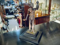 Bronze sculpture Thumbnail 4