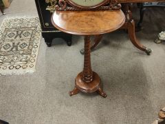 Victorian walnut display table Thumbnail 3