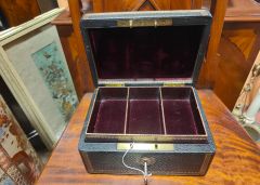 Vintage leather box Thumbnail 4