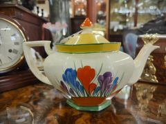 Clarice cliff tea pot  Thumbnail 2