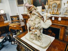 Royal dux figure group Thumbnail 2