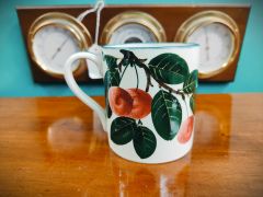 Wemyss pottery mug Thumbnail 2