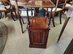 Mahogany pedestal Thumbnail 3