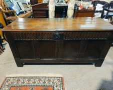 18th century oak coffer Thumbnail 6