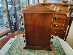 Large mahogany 1940s desk calander  Thumbnail 3