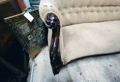 Victorian mahogany couch / settee Thumbnail 3