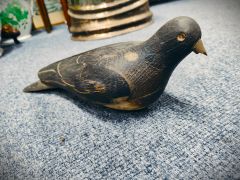 Two wooden 1920s decoy pigeons Thumbnail 3