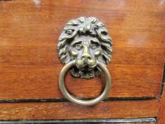Georgian mahogany sideboard Thumbnail 3