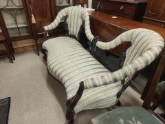 Victorian mahogany settee Thumbnail 2