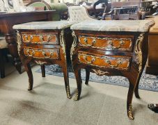 Pair of marble top pedestals Thumbnail 3