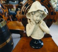 Modern bust on plinth Thumbnail 4
