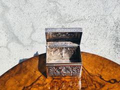 Indian silver tea caddy / box Thumbnail 4