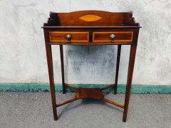 Georgian mahogany side table Thumbnail 2