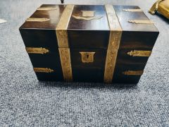 19th century tea caddy Thumbnail 2