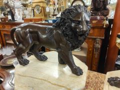 Pair of bronze lions  (modern) Thumbnail 2