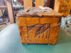 Chinese camphor wood box Thumbnail 3