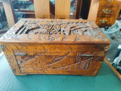 Chinese camphor wood box Thumbnail 6